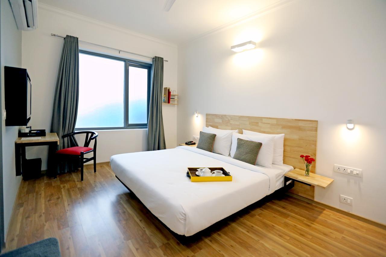 Oyo Townhouse 018 Medanta Hotel Gurgaon Ngoại thất bức ảnh